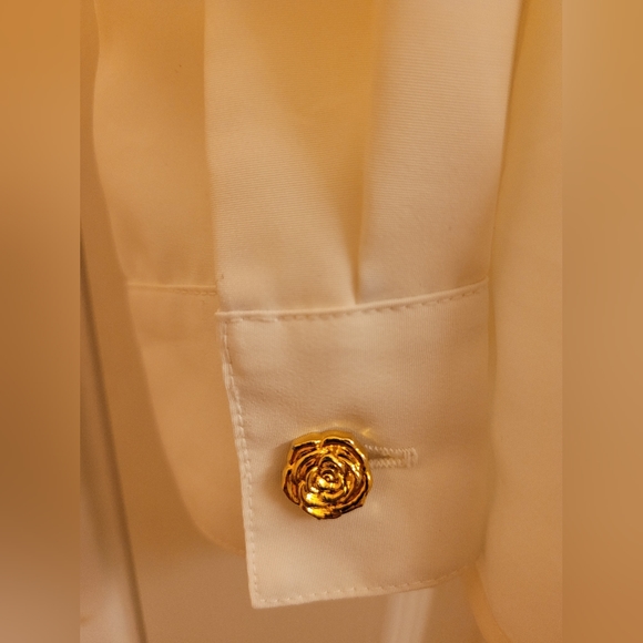 Vintage Tradition Floral Blouse - Picture 4 of 6